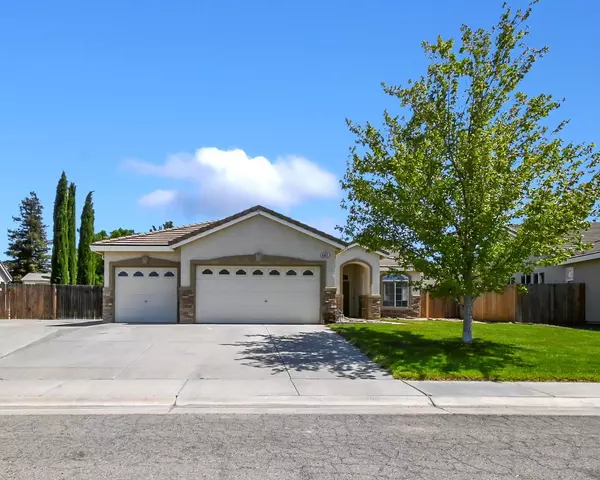 441 Padre Pio, Williams, CA 95987