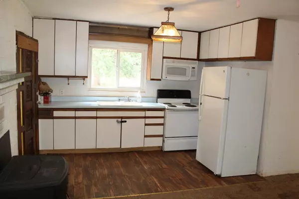 Strawberry Valley, CA 95981,14133 La Porte Rd.