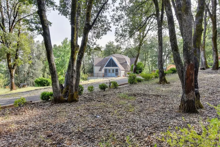 3710 Old Greenwood RD, Garden Valley, CA 95633