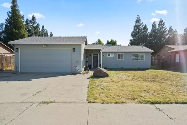 374 Odessa WAY, Oakdale, CA 95361