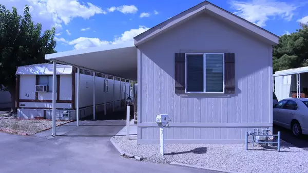 7484 Kickapoo TRL #31, Yucca Valley, CA 92284