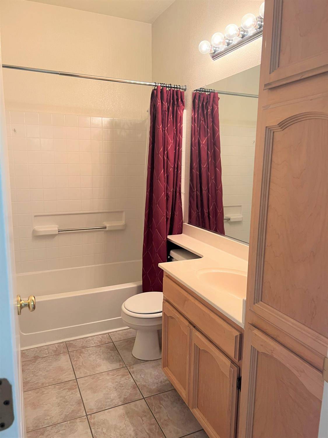 Folsom, CA 95630,751 Sunderland CT
