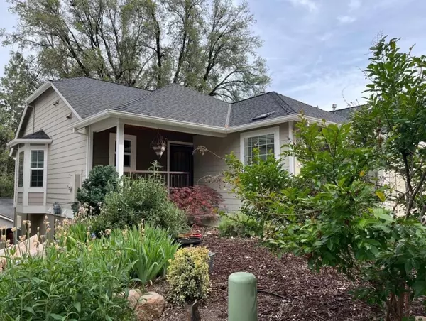 111 Fairway Village CT, Murphys, CA 95247