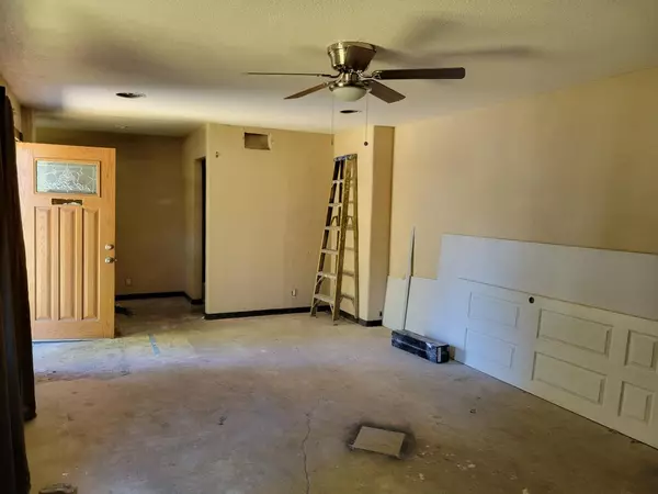 Stockton, CA 95210,602 Paloma AVE