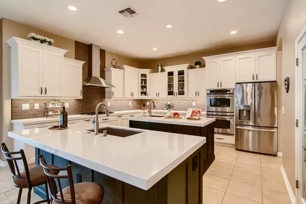 9647 Kunzite CT, Elk Grove, CA 95624