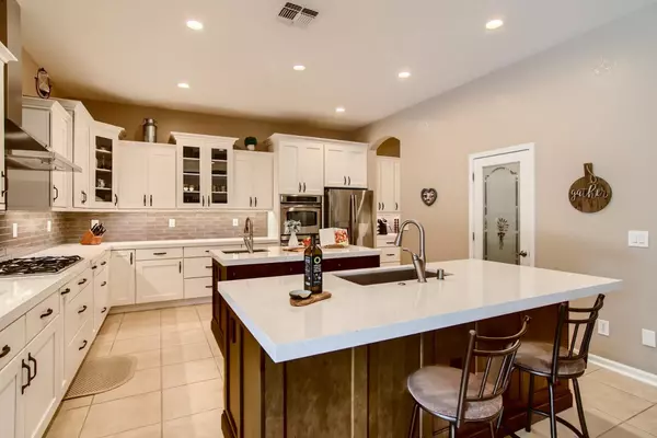 Elk Grove, CA 95624,9647 Kunzite CT