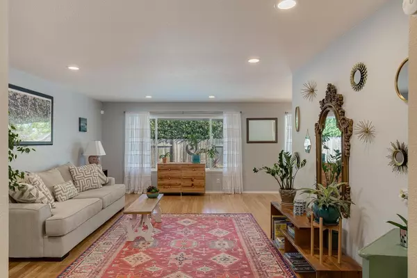 Sacramento, CA 95831,780 Westlite CIR