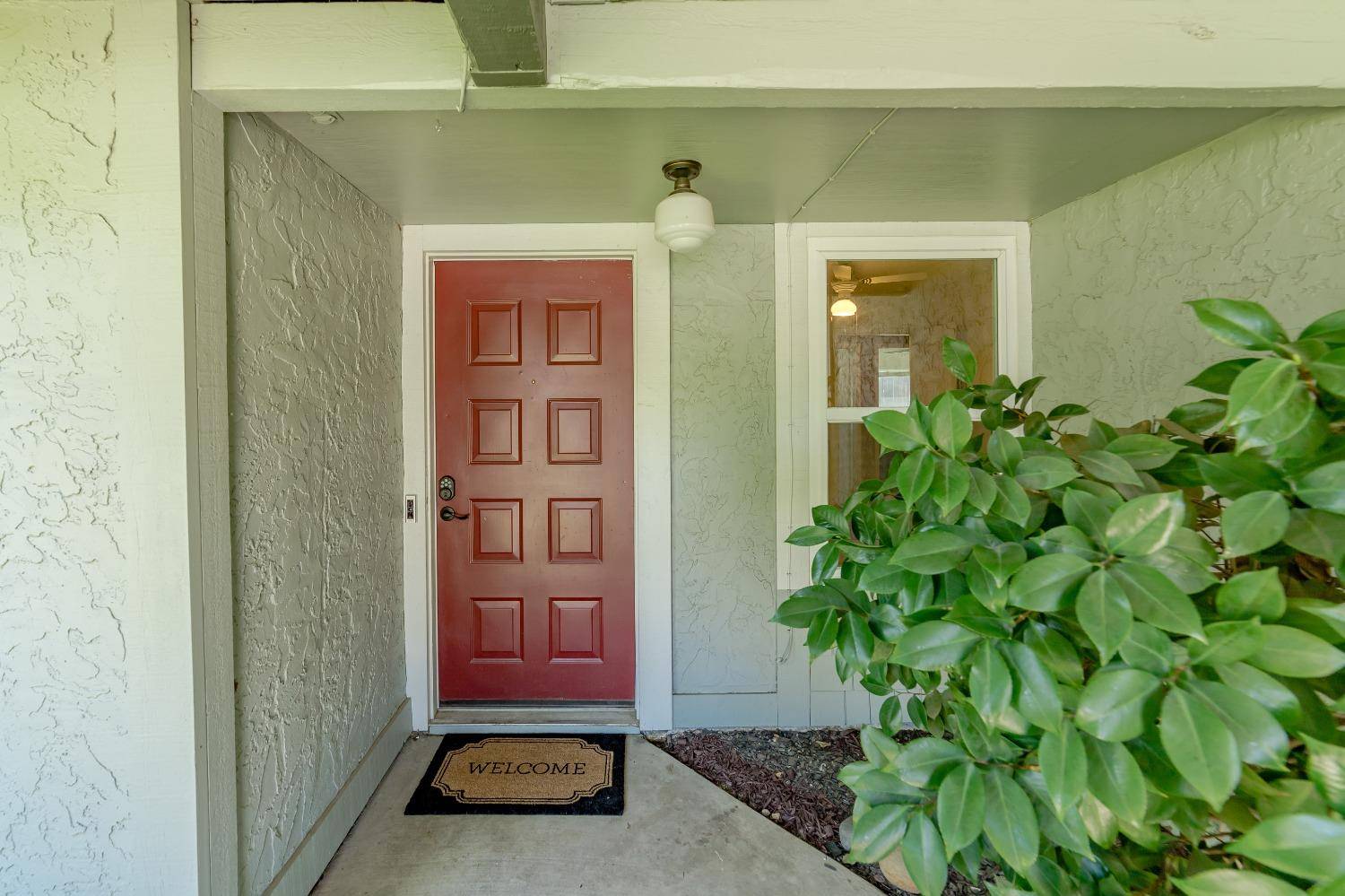 Sacramento, CA 95842,7318 La Tour DR