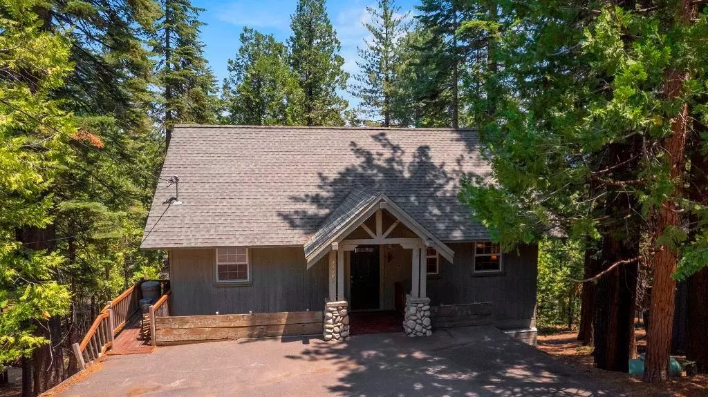 29409 Alpine DR, Cold Springs, CA 95335