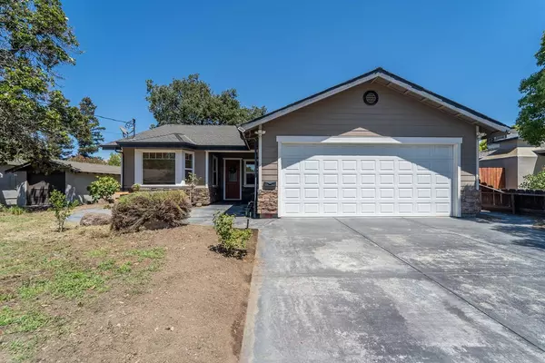 1726 Gwendolyn AVE, Escalon, CA 95320