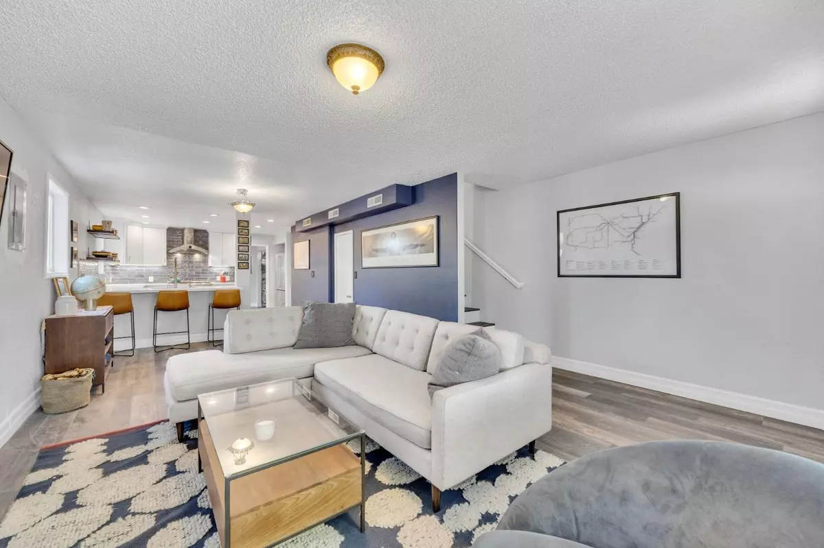 Sacramento, CA 95822,4201 Custis AVE