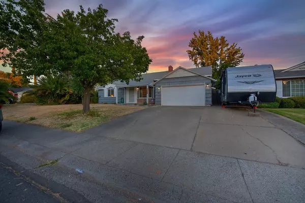 Sacramento, CA 95822,7055 Demaret DR