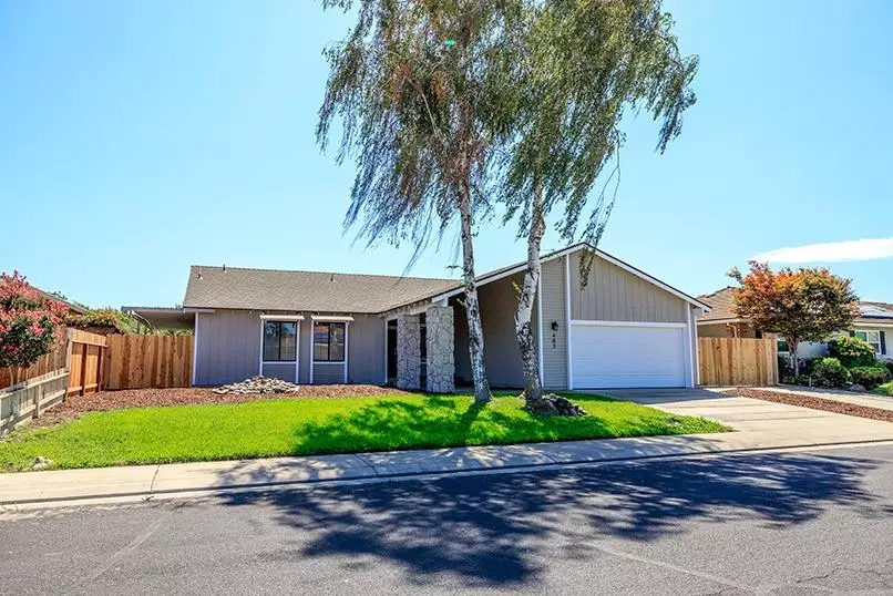 Escalon, CA 95320,483 Thompson CT