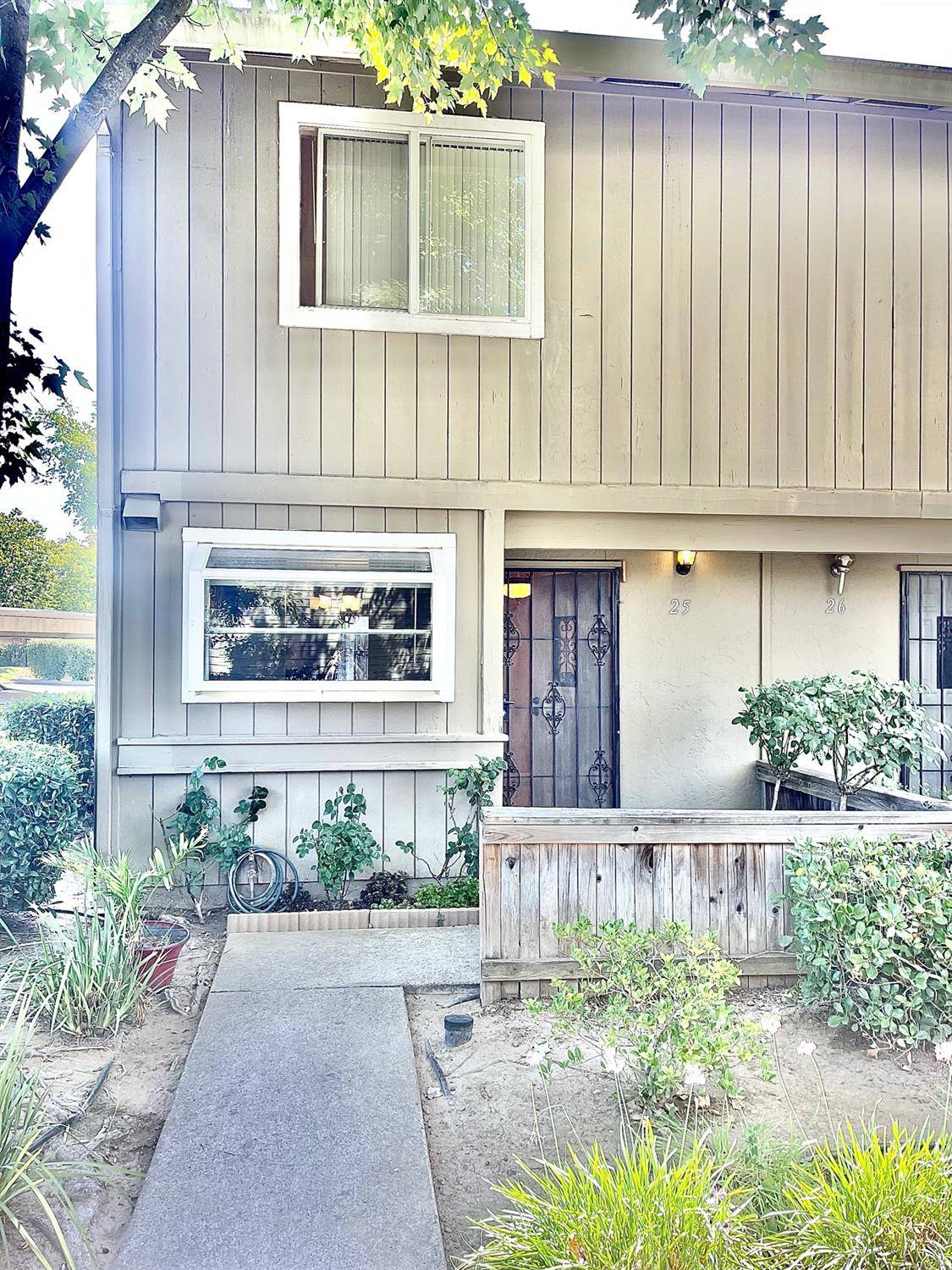 Sacramento, CA 95842,4332 Greenholme DR #25