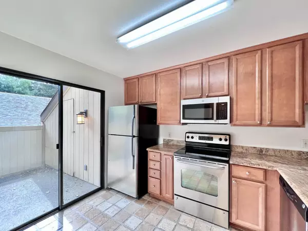 Sacramento, CA 95825,532 Woodside Oaks #3