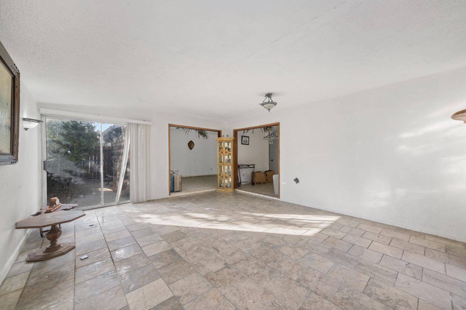 Sacramento, CA 95842,5656 Vista Oak WAY