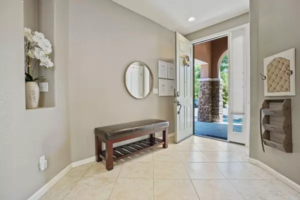 Mountain House, CA 95391,689 S Comunidad ST