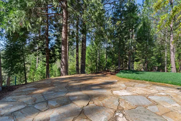 Nevada City, CA 95959,12384 Discovery WAY