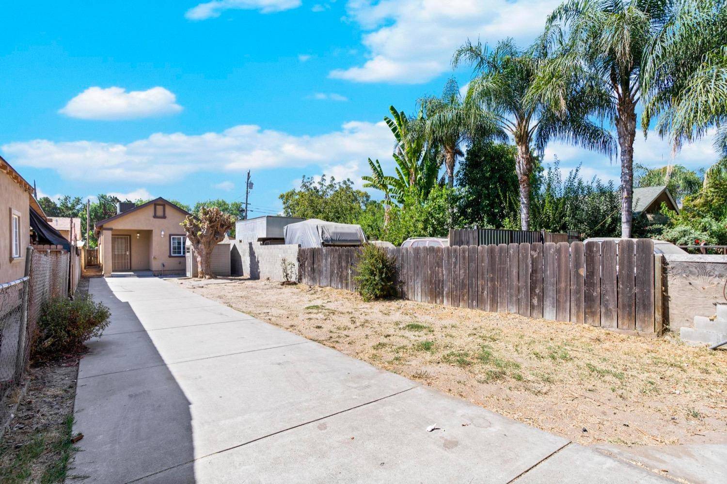 Modesto, CA 95351,207 California AVE