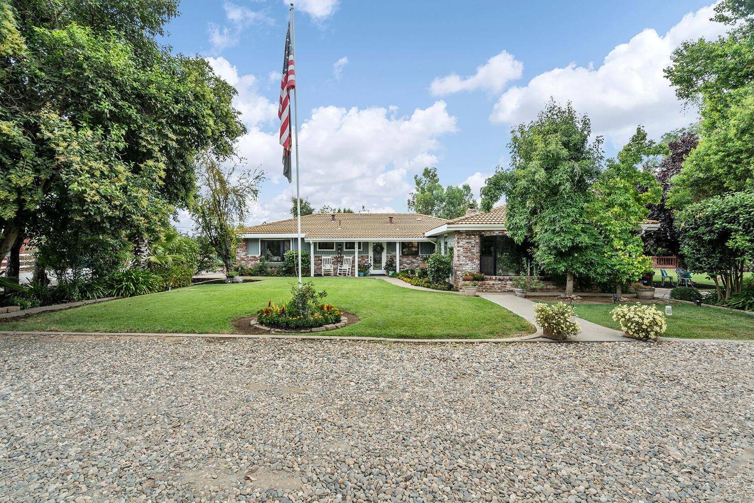 Galt, CA 95632,9860 Pringle AVE