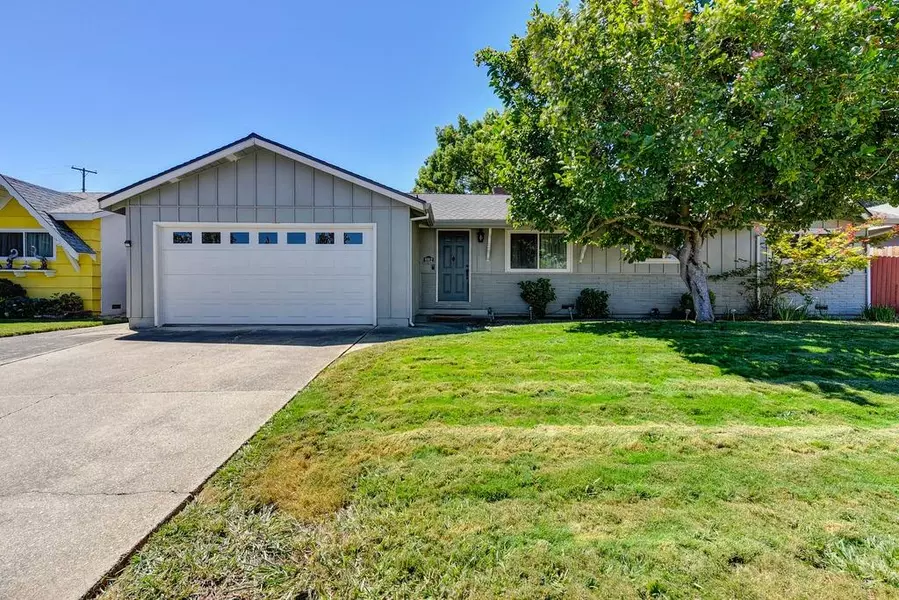 8912 Bedford AVE, Fair Oaks, CA 95628