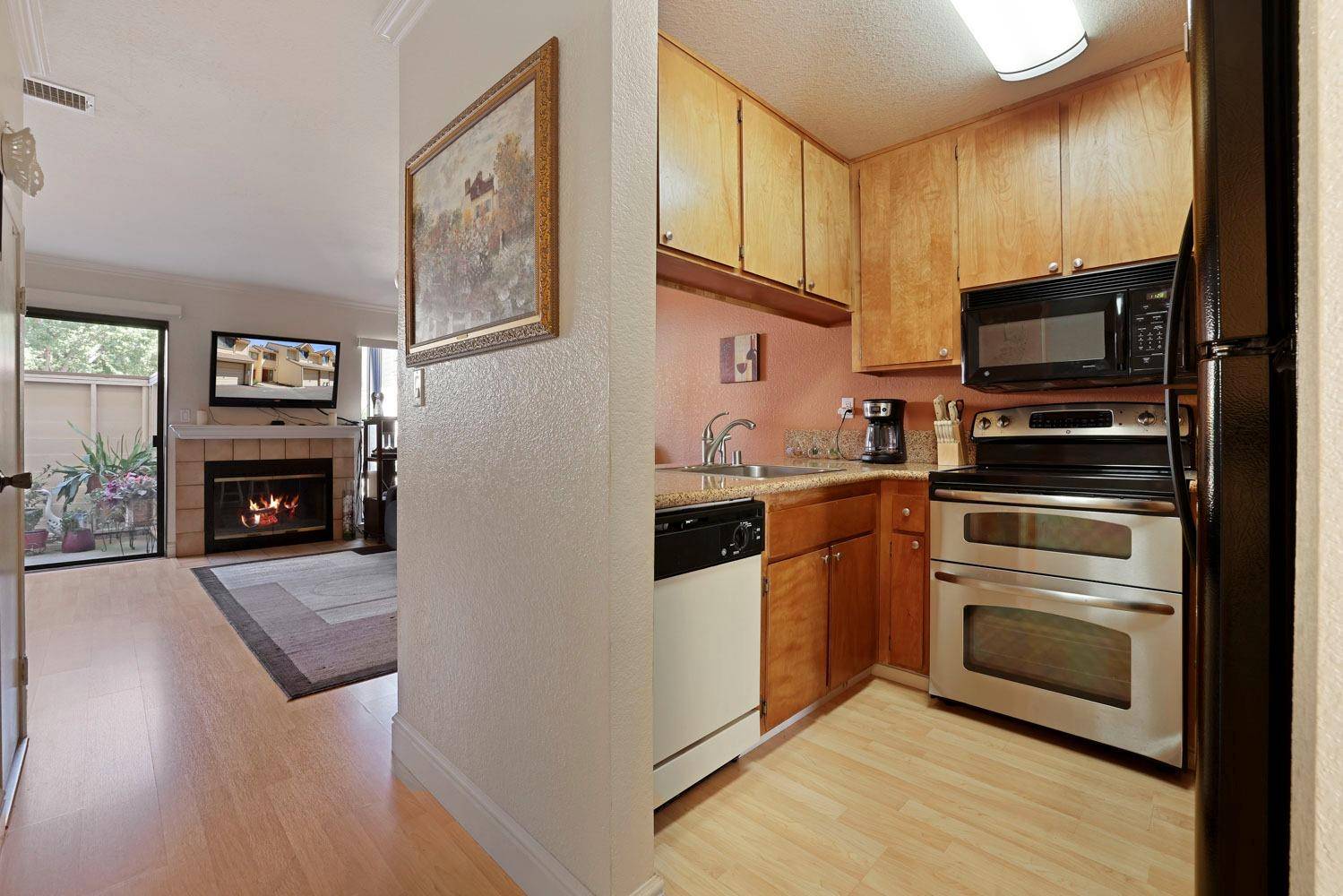 Orangevale, CA 95662,5601 Walnut AVE #6