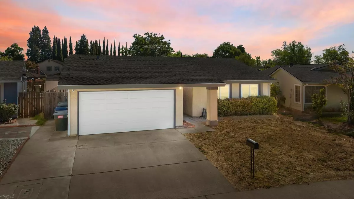 Sacramento, CA 95826,4209 Rose Valley WAY