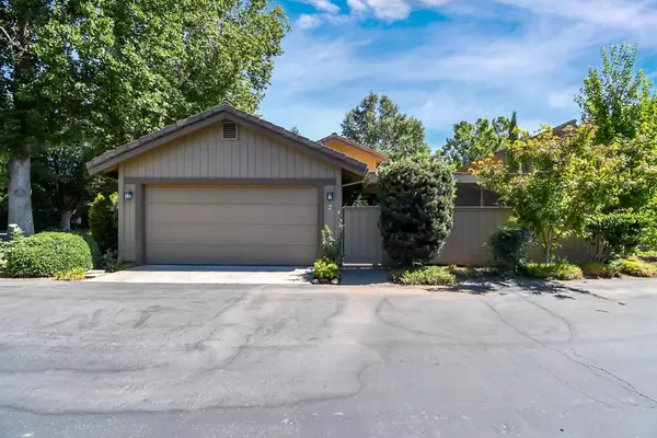 Chico, CA 95926,2 Pebblewood Pines DR