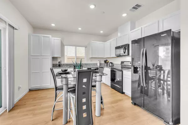 Sacramento, CA 95834,3808 Havengate WAY