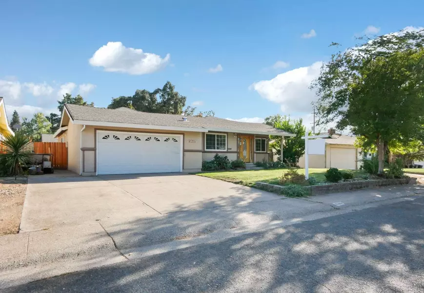 9062 Polly AVE, Orangevale, CA 95662