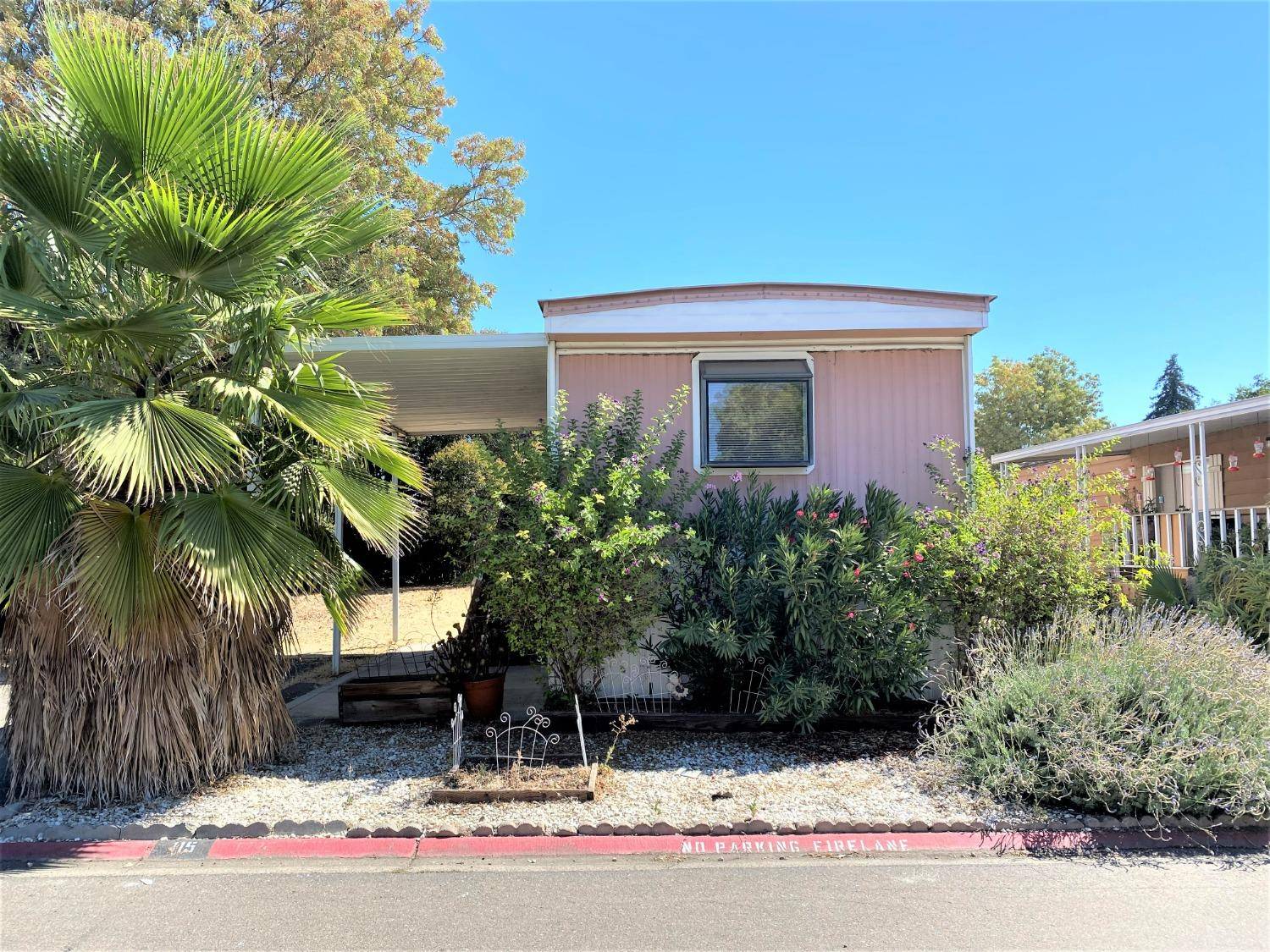 Stockton, CA 95212,5100 N Hwy 99 #115