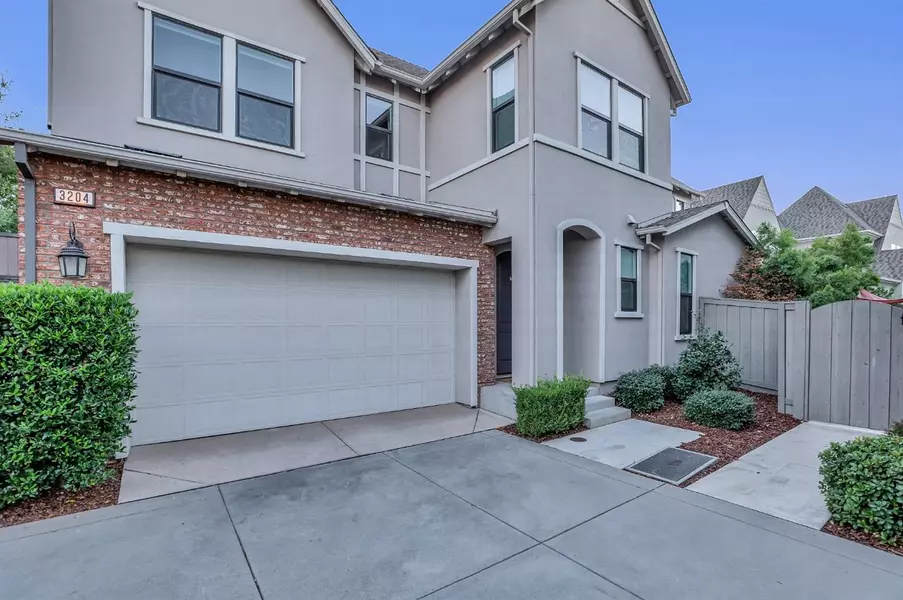 3204 Dullanty, Sacramento, CA 95816