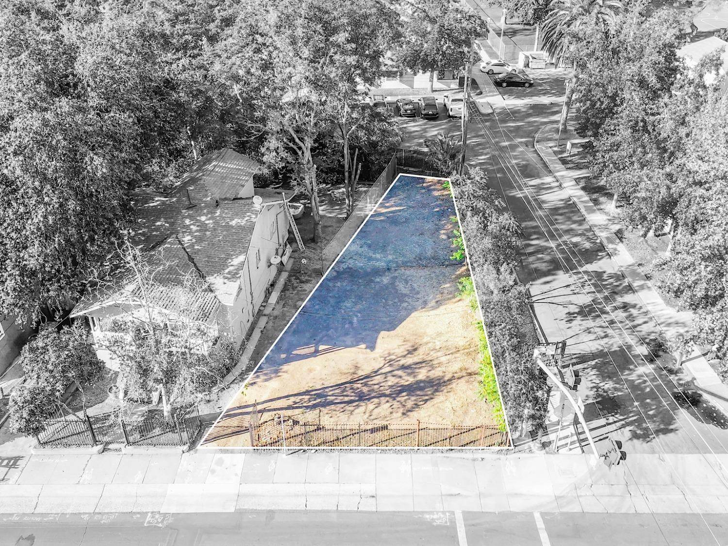 4017 Broadway, Sacramento, CA 95817