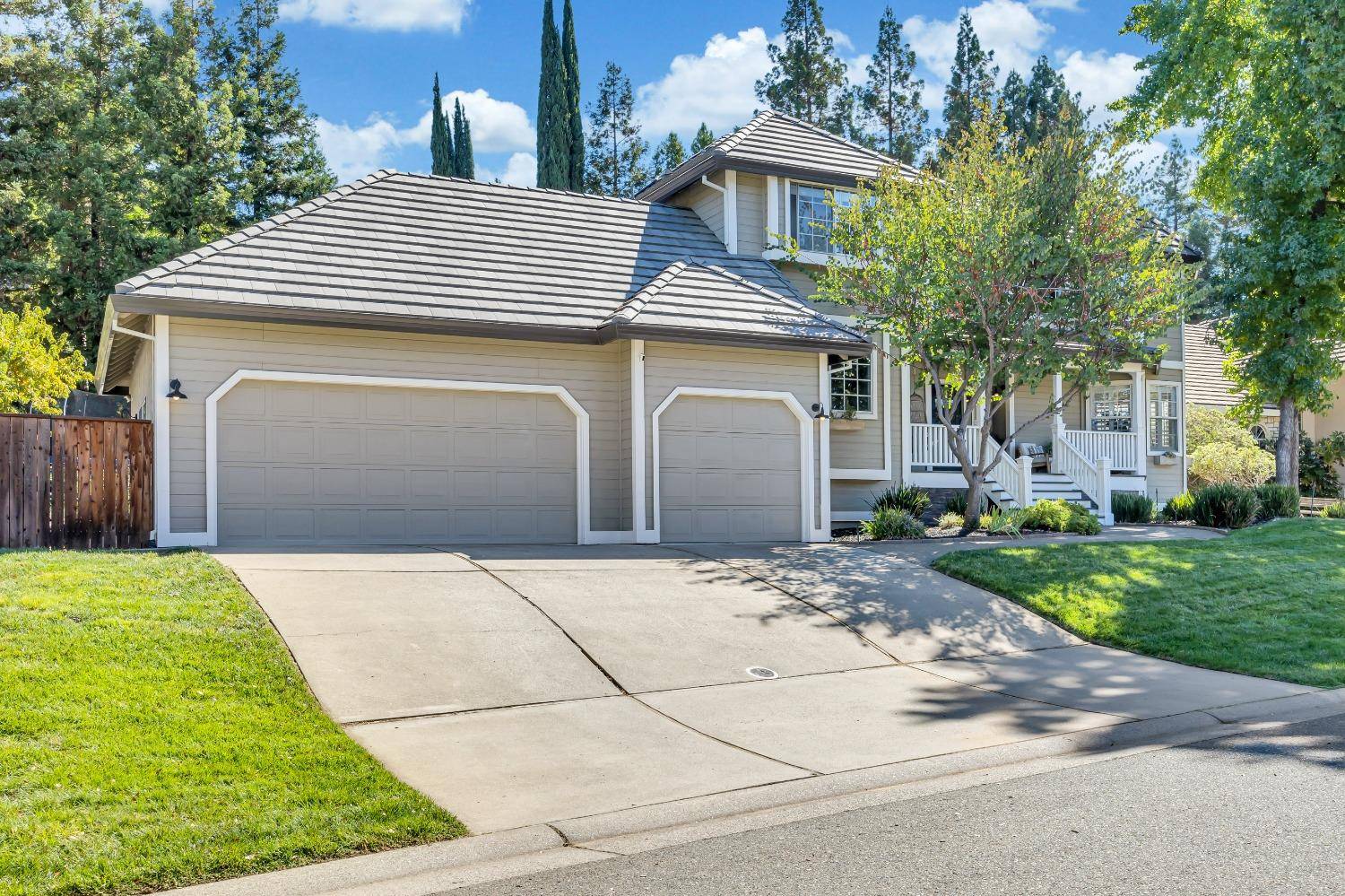 El Dorado Hills, CA 95762,2033 Norwich PL