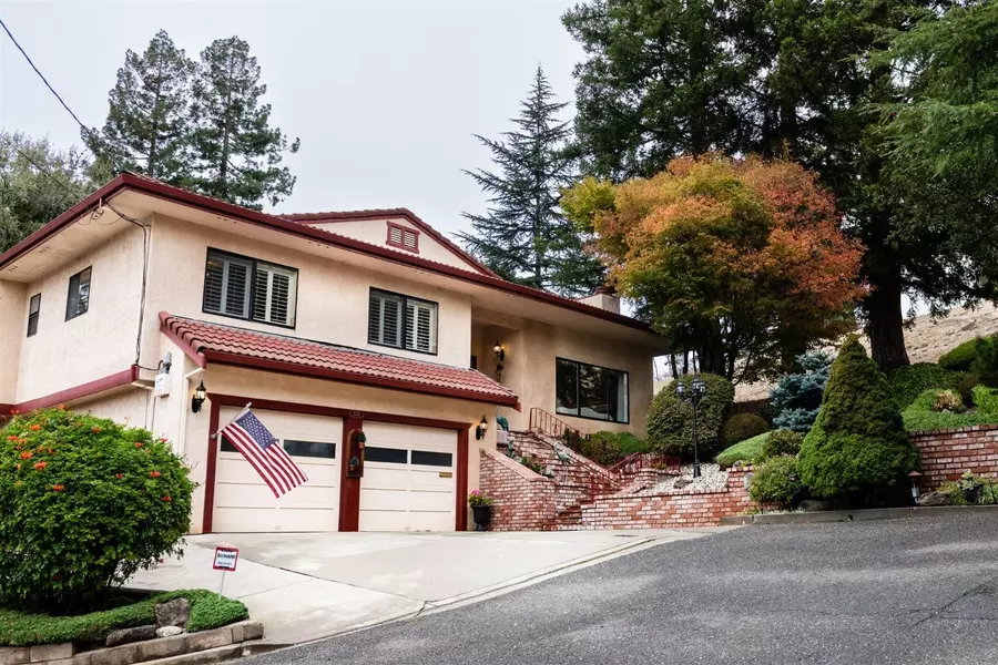 2720 Talbot LN, Castro Valley, CA 94546