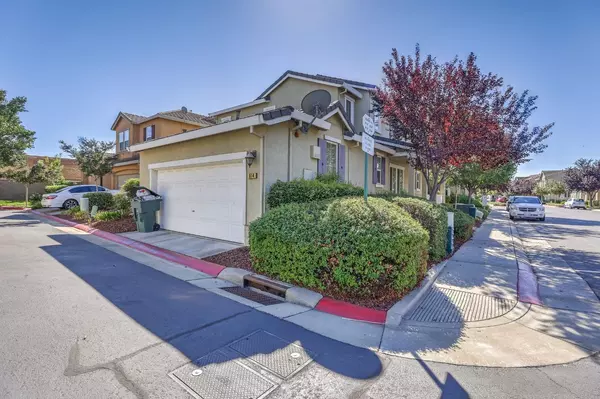 Lincoln, CA 95648,814 Courtyards LOOP