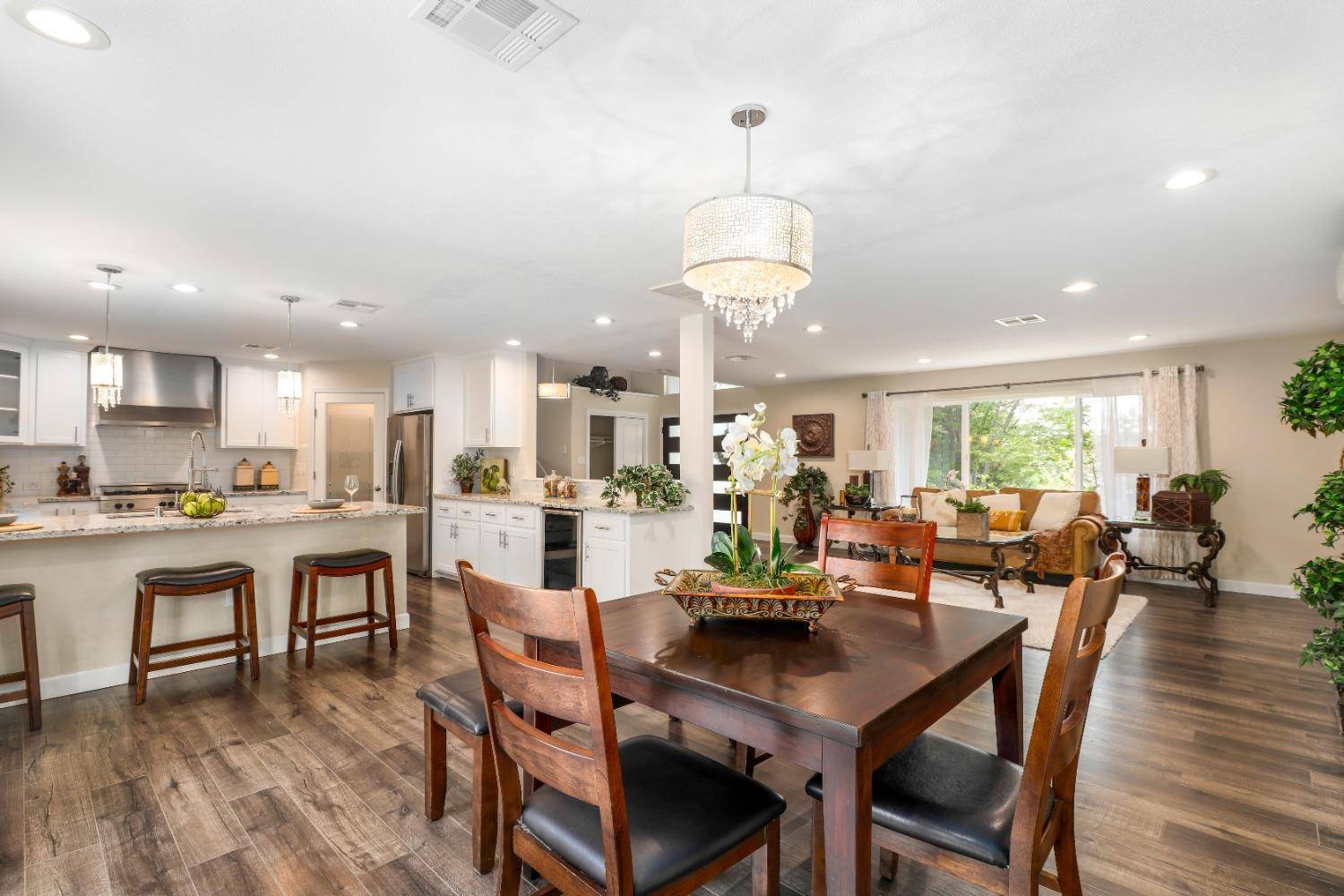 Folsom, CA 95630,7064 Pine View DR