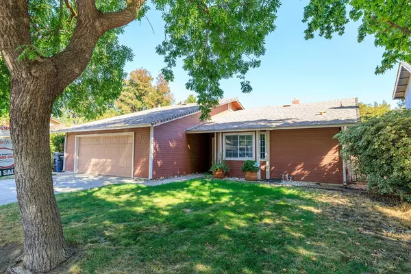 Modesto, CA 95358,2713 Lahontan DR