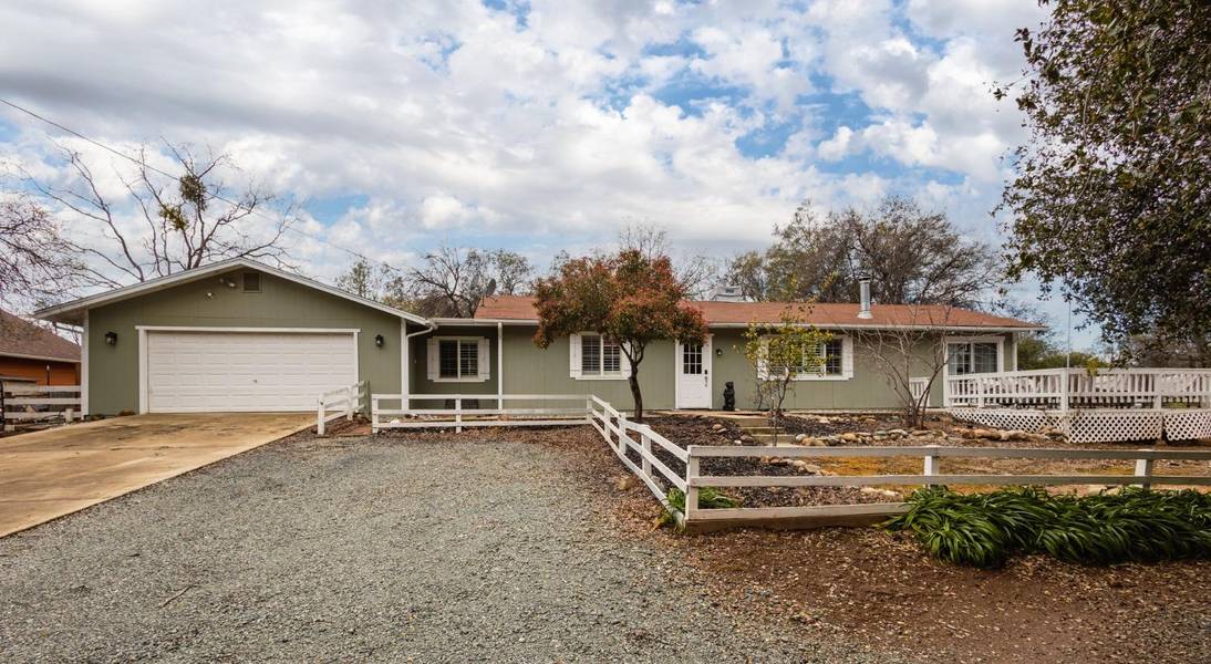 3292 Grillo DR, Coulterville, CA 95311