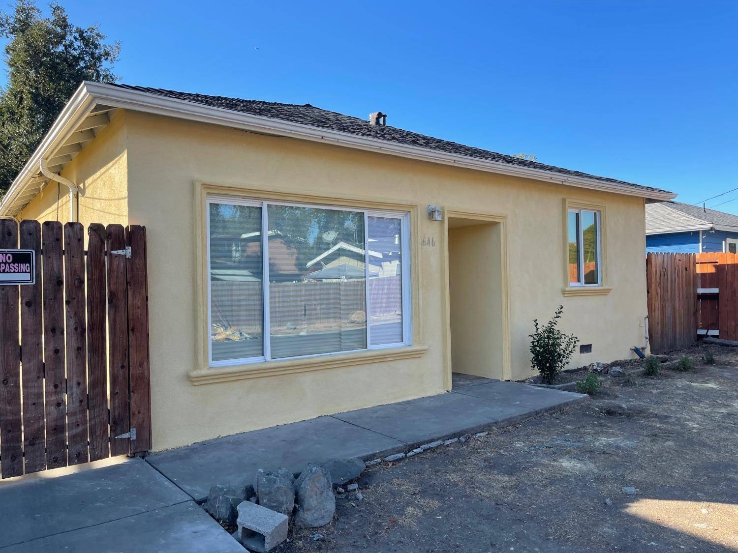 1646 E Poplar ST, Stockton, CA 95205