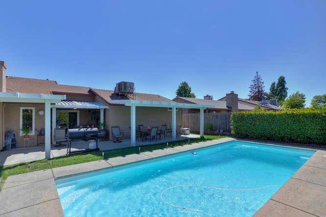 9 Kyburz CT,  Sacramento,  CA 95823