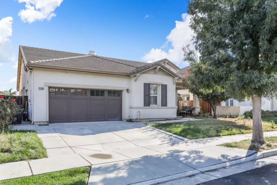 15846 Crescent Park CIR, Lathrop, CA 95330