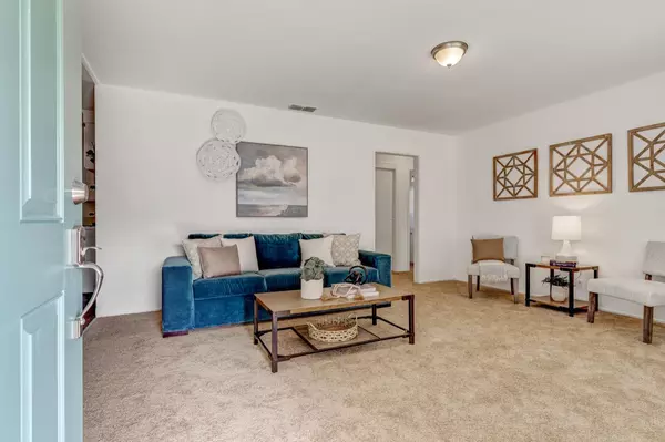 Sacramento, CA 95824,3911 37th AVE