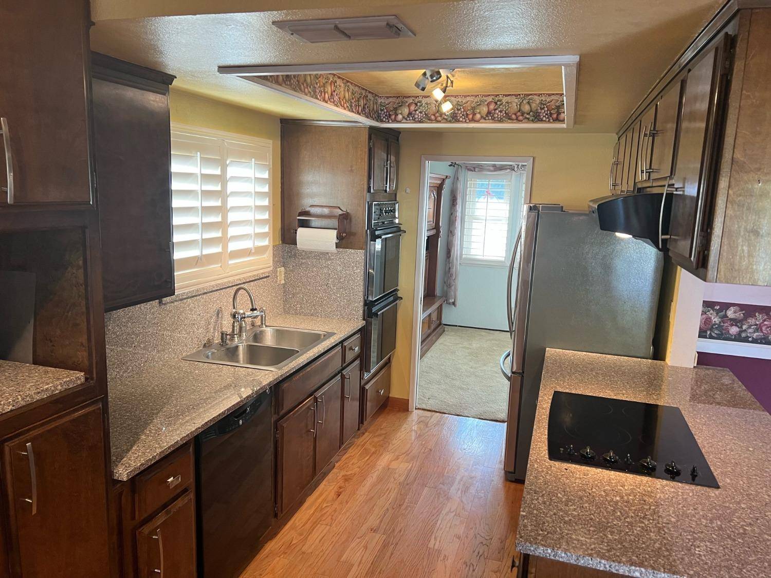 Roseville, CA 95678,107 Duncan WAY