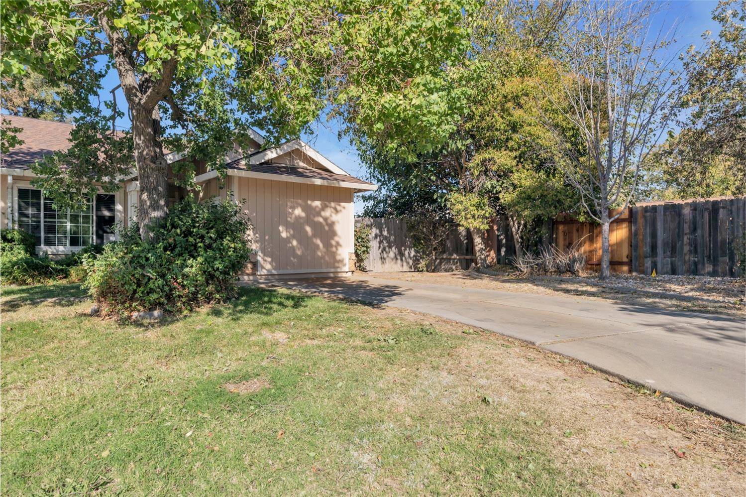 4045 Beaver Creek CT, Antelope, CA 95843