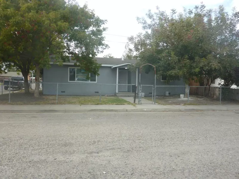 1282 Dos Palos Ave, Dos Palos, CA 93620