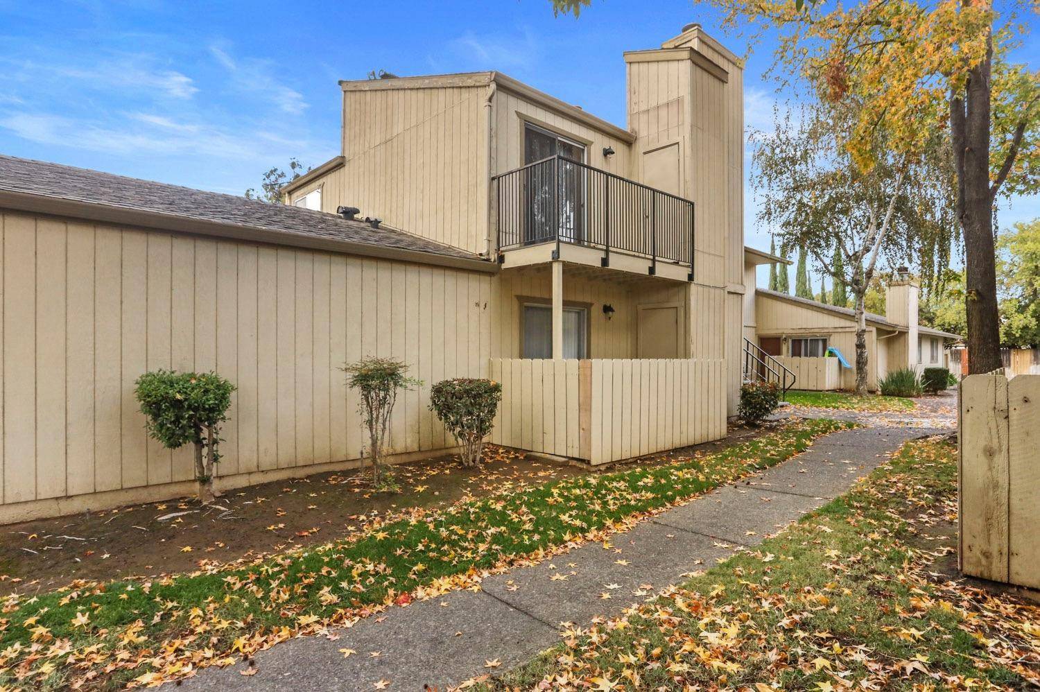 Lodi, CA 95240,1819 S Cherokee LN #8