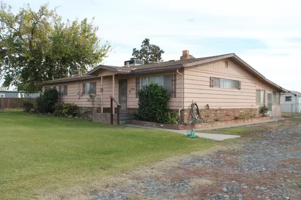 1704 Plumas Arboga Rd, Plumas Lake, CA 95961