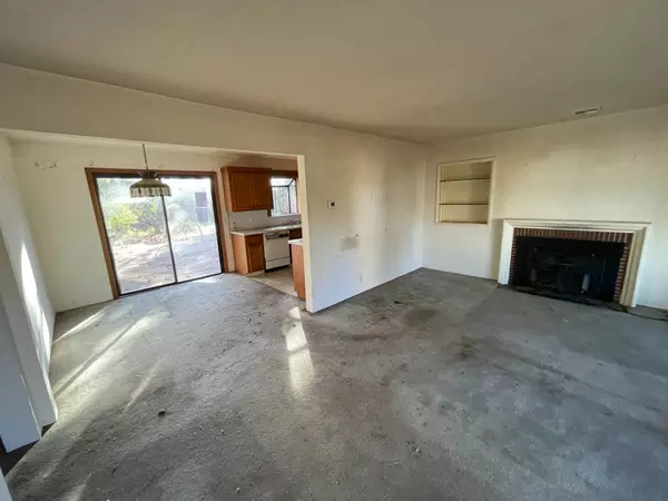 Sacramento, CA 95825,2912 Merrywood DR