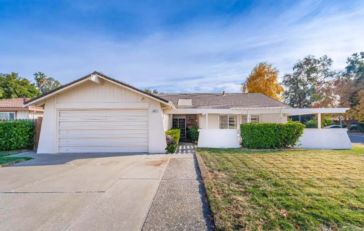 Sacramento, CA 95831,6807 Greenhaven DR